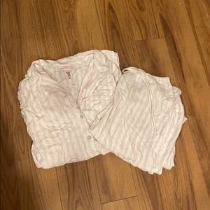 VS pajama set